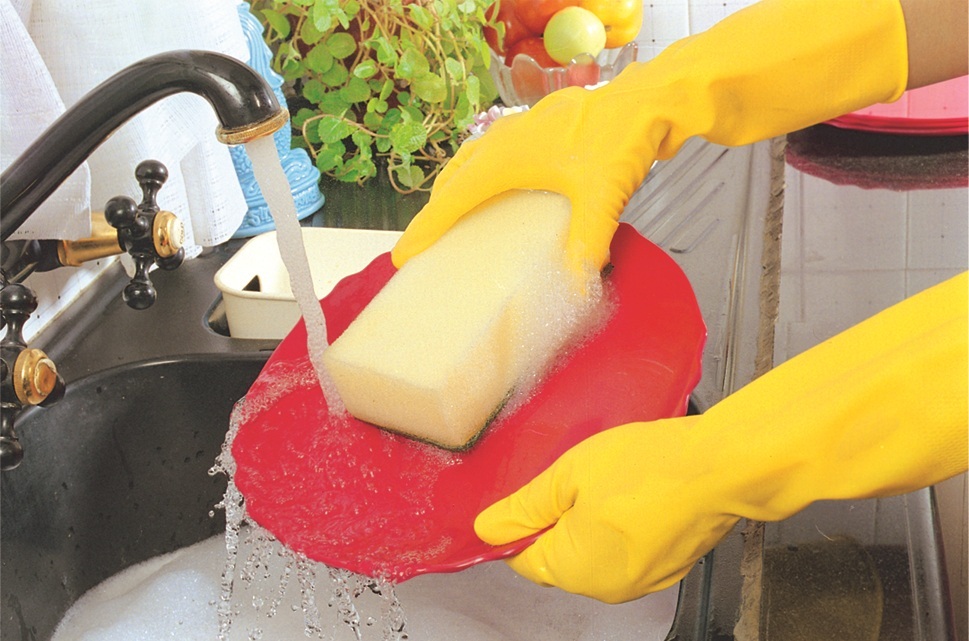 HandyPlus range of gloves for the cleaning industry